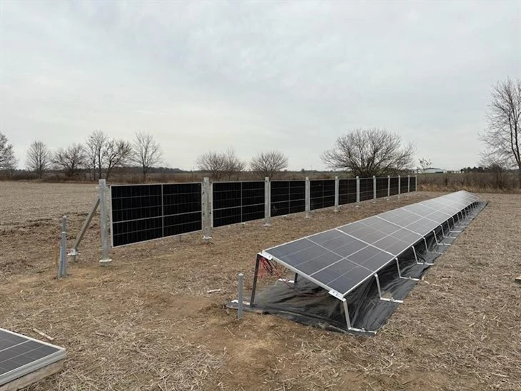 Bifacial Solar Fence Systems (1)